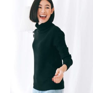 Winter Clothing เช่าเสื้อกันหนาว - Sweater คอเต่า สีดำ