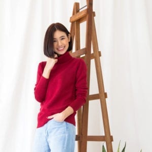 Winter Clothing เช่าเสื้อกันหนาว - Sweater คอเต่า สีแดง
