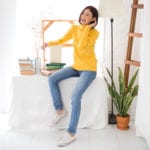 Winter Clothing เช่าเสื้อกันหนาว - Sweater คอเต่า สีเหลือง