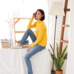 Winter Clothing เช่าเสื้อกันหนาว - Sweater คอเต่า สีเหลือง