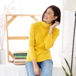 Winter Clothing เช่าเสื้อกันหนาว - Sweater คอเต่า สีเหลือง