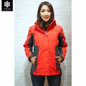 เช่าเสื้อกันหนาว North Face waterproof เฟอร์ เที่ยวต่างประเทศ สีแดง เสื้อโค๊ท เช่าชุดกันหนาว