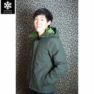เช่าเสื้อกันหนาว Jacket north face สีเขียว waterproof เช่าชุดกันหนาว เที่ยวต่างประเทศ
