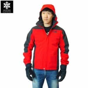 เช่าเสื้อกันหนาว Jacket north face สีเขียว waterproof เช่าชุดกันหนาว เที่ยวต่างประเทศ