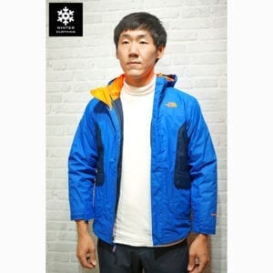 เช่าเสื้อกันหนาว Jacket north face สีน้ำเงิน waterproof เช่าชุดกันหนาว เที่ยวต่างประเทศ
