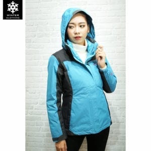 เช่าเสื้อกันหนาว Jacket Columbia สีฟ้า ขนเป็ด waterproof เช่าชุดกันหนาว เที่ยวต่างประเทศ