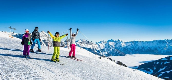 สอนเด็ก เล่นสกี เช่าเสื้อกันหนาว winterclothing เสื้อผ้ากันหนาว