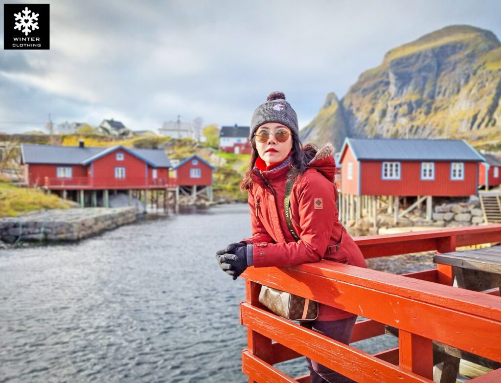 lofoten เช่าเสื้อกันหนาว