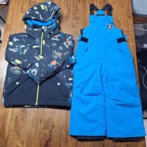 C-KJ212 Boy Suite Quick Silver 6-7 Year